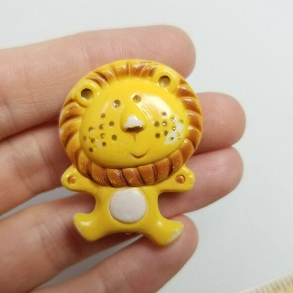 Vintage Jewelry - Vintage Cute Yellow Lion Brooch, Plastic Retro Lapel Pin, Made in Hong Kong